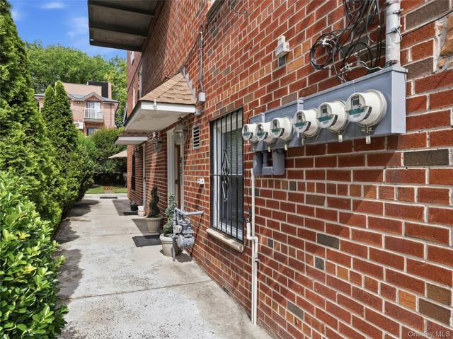 61-26 164 Street, Fresh Meadows, NY 11365