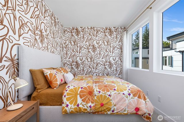 1165 129th Court NE, Bellevue, WA 98005