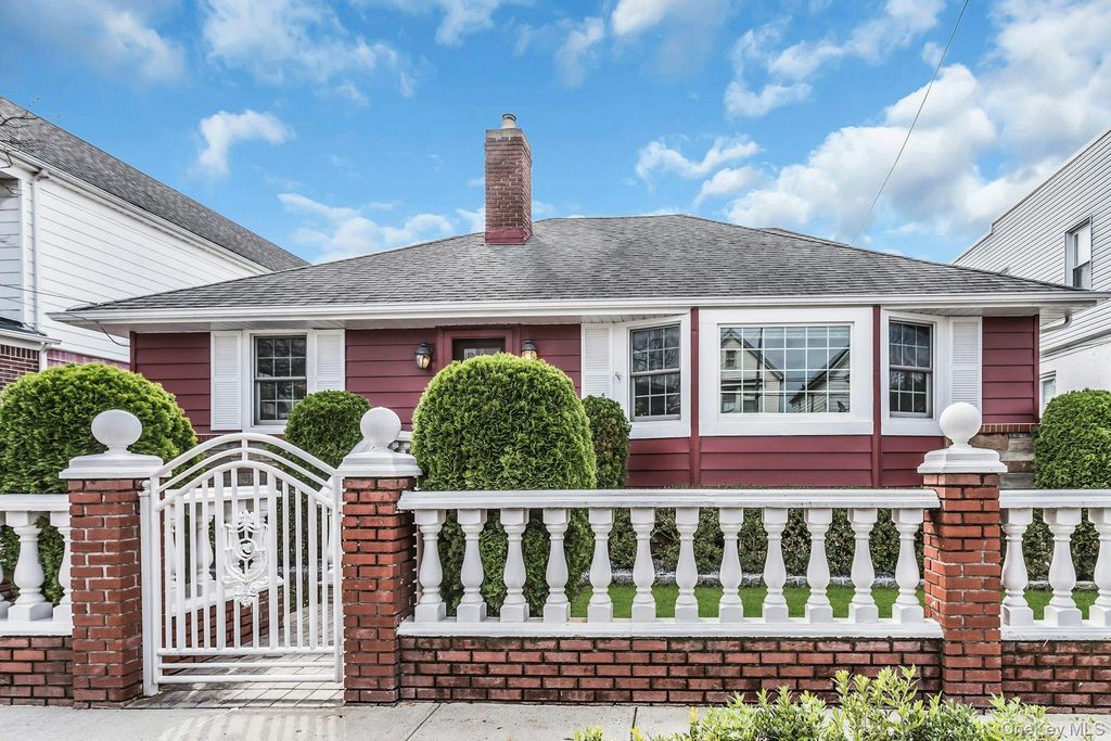 12714 102nd Road, Richmond Hill S., NY 11419 — exterior
