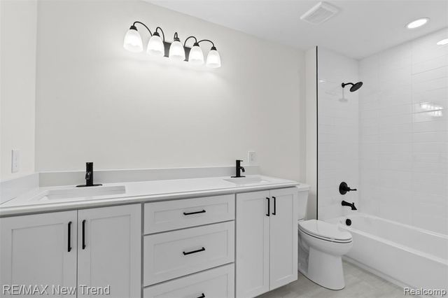 8491 Joseph Street, Commerce Twp, MI 48382