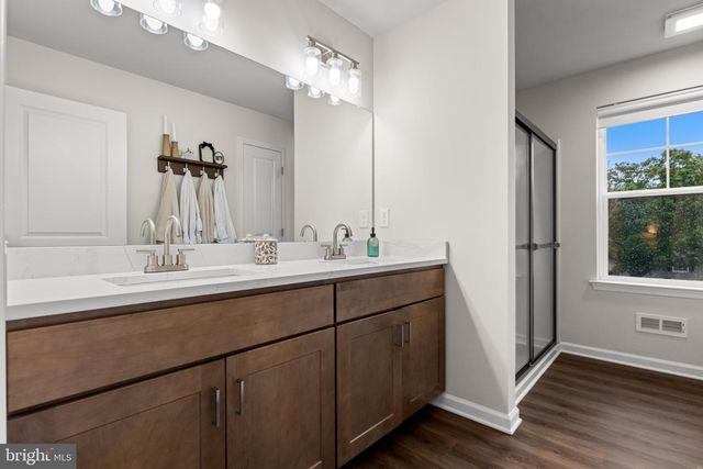 920 CHAPEL DR, Vineland, NJ 08361
