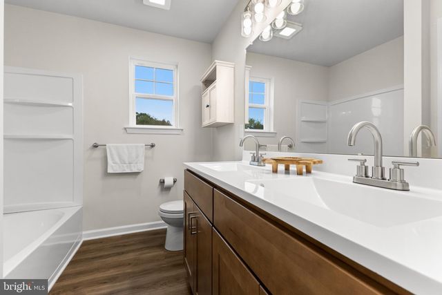 920 CHAPEL DR, Vineland, NJ 08361