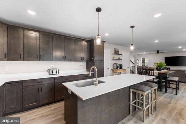 920 CHAPEL DR, Vineland, NJ 08361