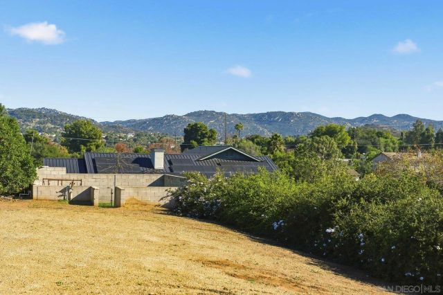612 Momar Lane, Escondido, CA 92027