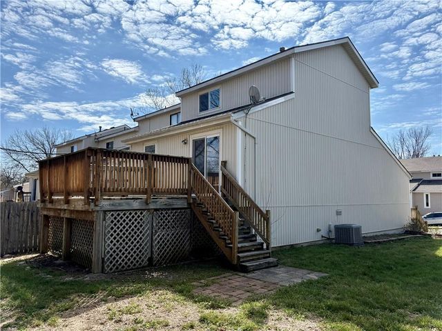 1420 E Mart Way Circle A, Olathe, KS 66061