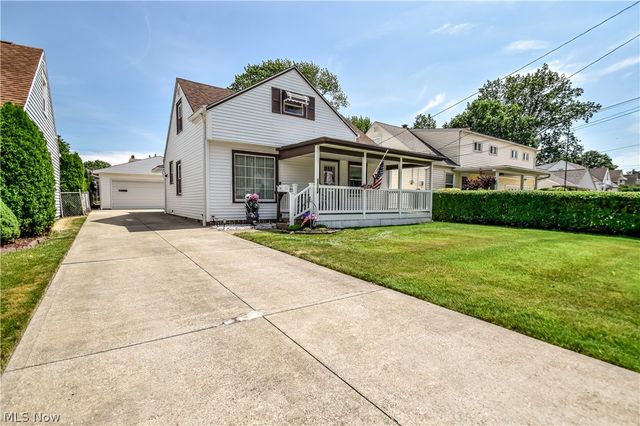 30104 Phillips Avenue, Wickliffe, OH 44092