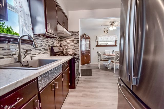 30104 Phillips Avenue, Wickliffe, OH 44092