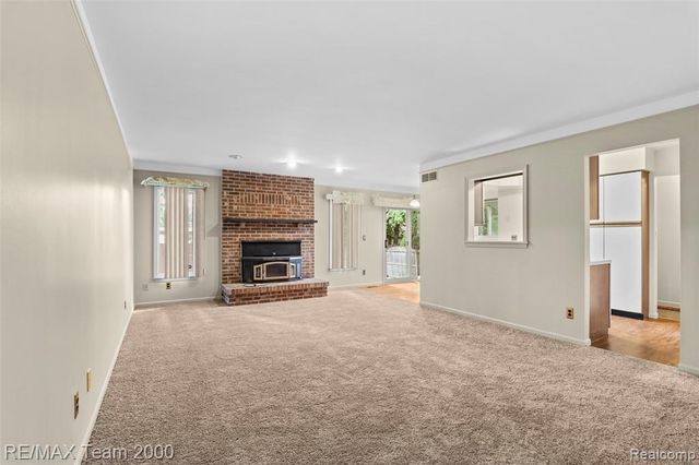 25134 Ann Arbor Trail, Dearborn Heights, MI 48127