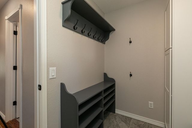 4347 S 90th Road, Bolivar, MO 65613