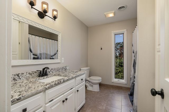 4347 S 90th Road, Bolivar, MO 65613