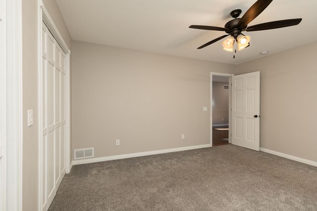 4347 S 90th Road, Bolivar, MO 65613