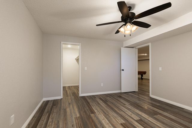 4347 S 90th Road, Bolivar, MO 65613