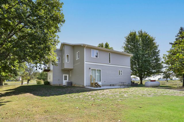 4347 S 90th Road, Bolivar, MO 65613