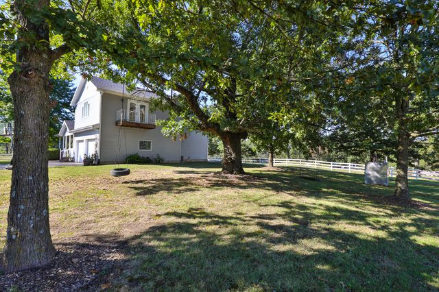 4347 S 90th Road, Bolivar, MO 65613