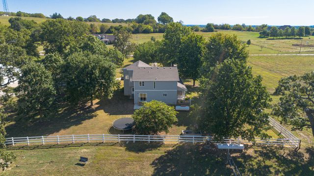 4347 S 90th Road, Bolivar, MO 65613