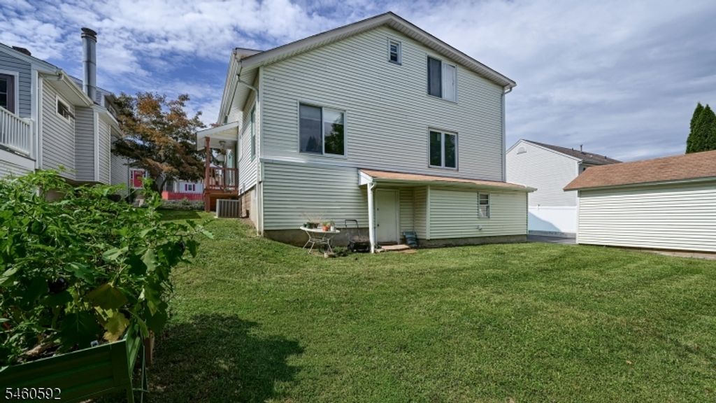 14 Pearl St, Bloomingdale Boro, NJ 07403 — photo 4