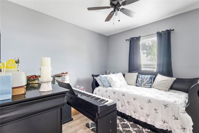 39403 LINCOLN AVENUE, Zephyrhills, FL 33542