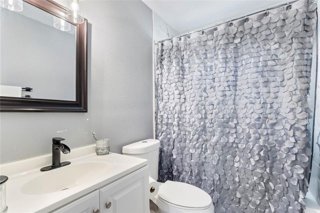 39403 LINCOLN AVENUE, Zephyrhills, FL 33542