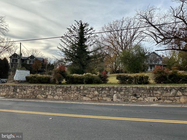 140 S COURT STREET, Luray, VA 22835