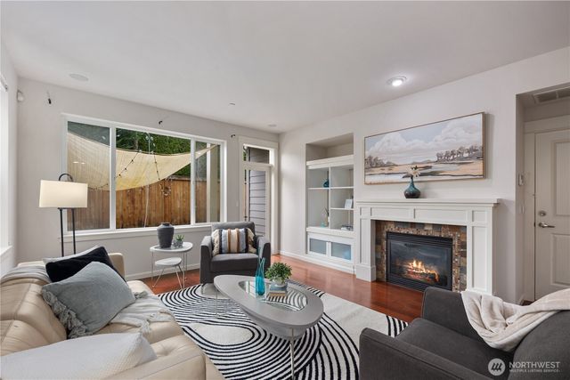 18251 NE 111th st, Redmond, WA 98052