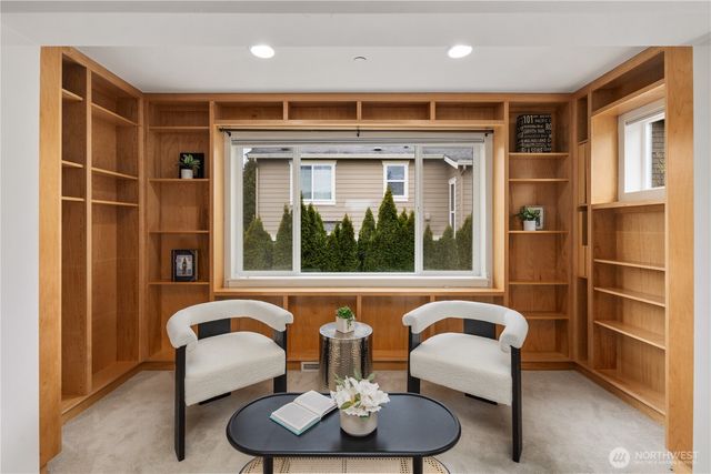 18251 NE 111th st, Redmond, WA 98052