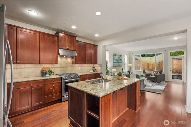 18251 NE 111th st, Redmond, WA 98052