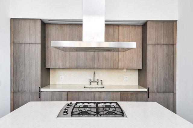 420 W 25th Street PHA, New York City, NY 10001