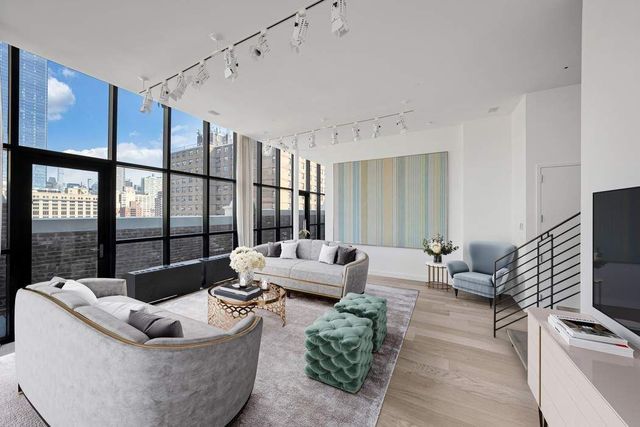 420 W 25th Street PHA, New York City, NY 10001