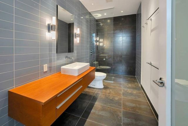 420 W 25th Street PHA, New York City, NY 10001