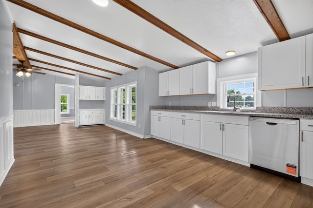 638 Manustown Rd, Woodbury, TN 37190
