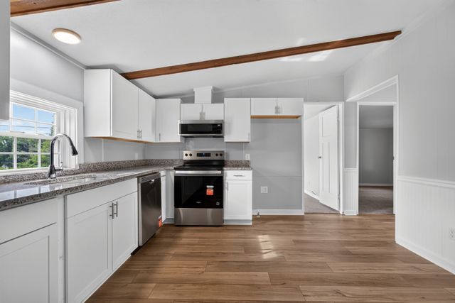 638 Manustown Rd, Woodbury, TN 37190