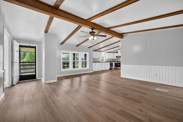 638 Manustown Rd, Woodbury, TN 37190