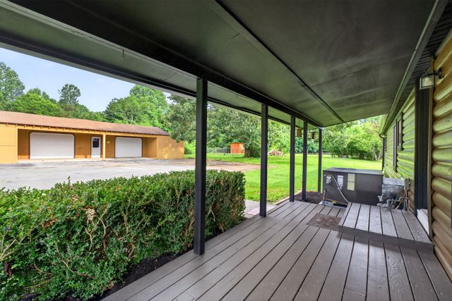 638 Manustown Rd, Woodbury, TN 37190