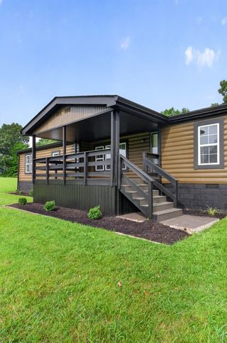 638 Manustown Rd, Woodbury, TN 37190