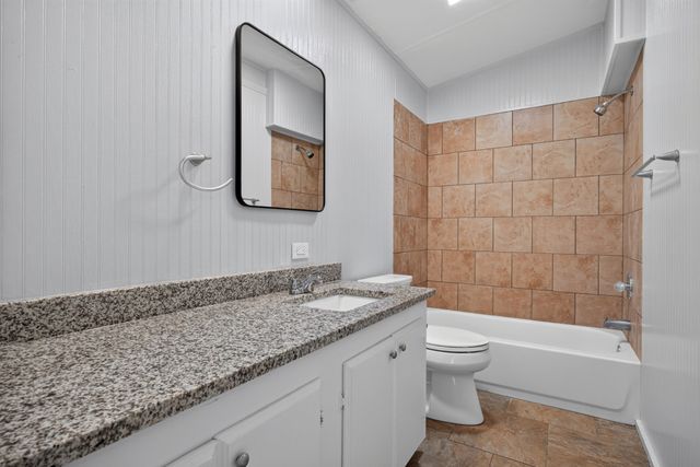 638 Manustown Rd, Woodbury, TN 37190