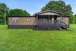 638 Manustown Rd, Woodbury, TN 37190