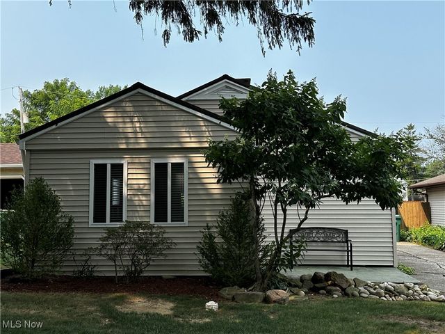 1338 Ormond Avenue, Madison, OH 44057