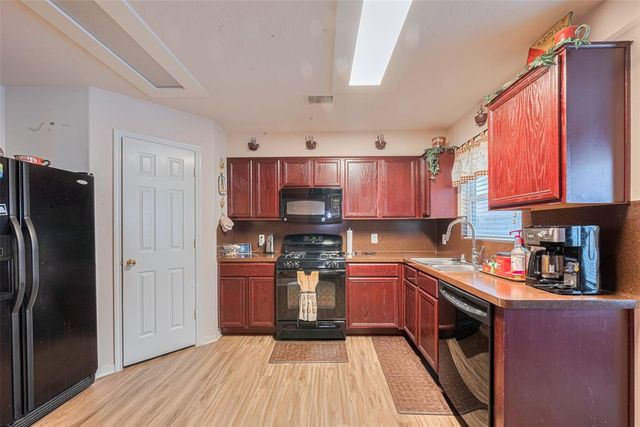 1810 Macondray Drive, Humble, TX 77396