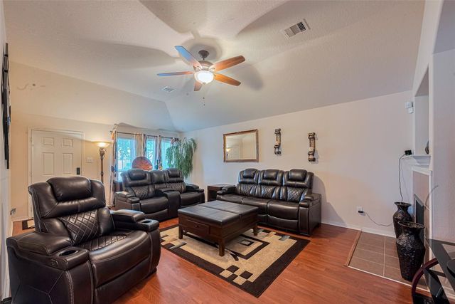 1810 Macondray Drive, Humble, TX 77396