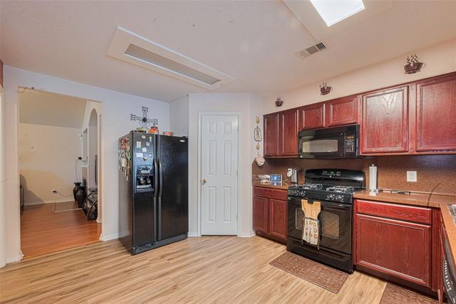 1810 Macondray Drive, Humble, TX 77396