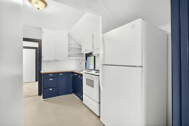 838 Dakota Avenue, Medford, OR 97501