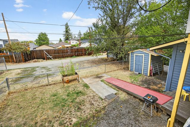 838 Dakota Avenue, Medford, OR 97501