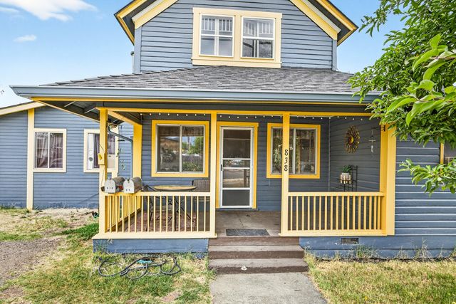 838 Dakota Avenue, Medford, OR 97501