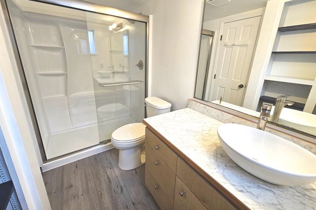 838 Dakota Avenue, Medford, OR 97501