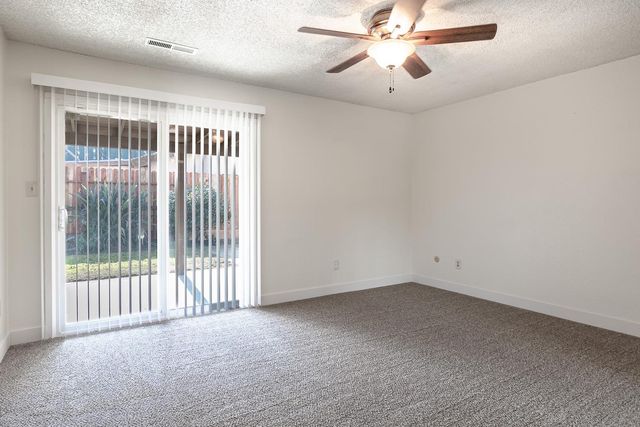 1608 Dulwich Dr, Modesto, CA 95358