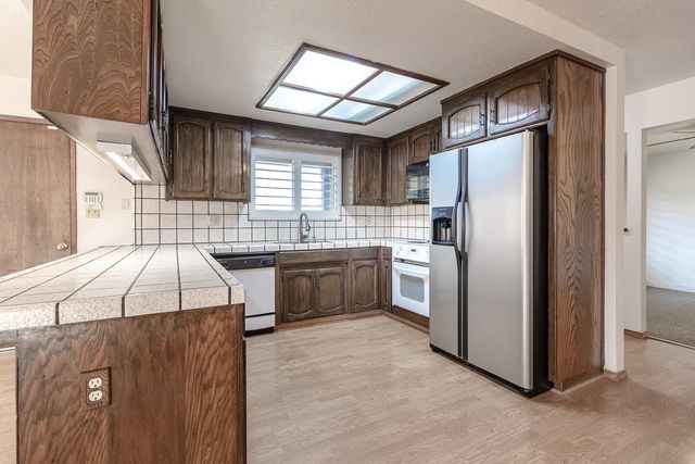 1608 Dulwich Dr, Modesto, CA 95358