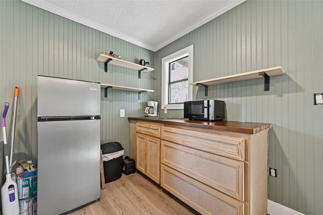 27071 Bedias Drive, Bedias, TX 77831