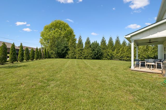 154 Barefoot Way, Winchester, TN 37398