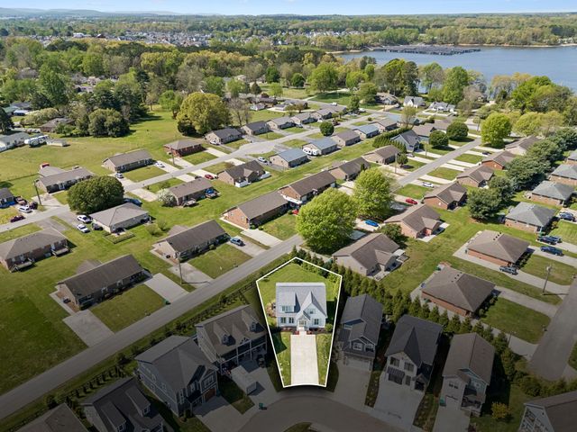 154 Barefoot Way, Winchester, TN 37398