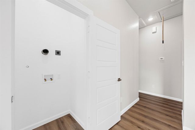 56 Road 5604, Cleveland, TX 77327